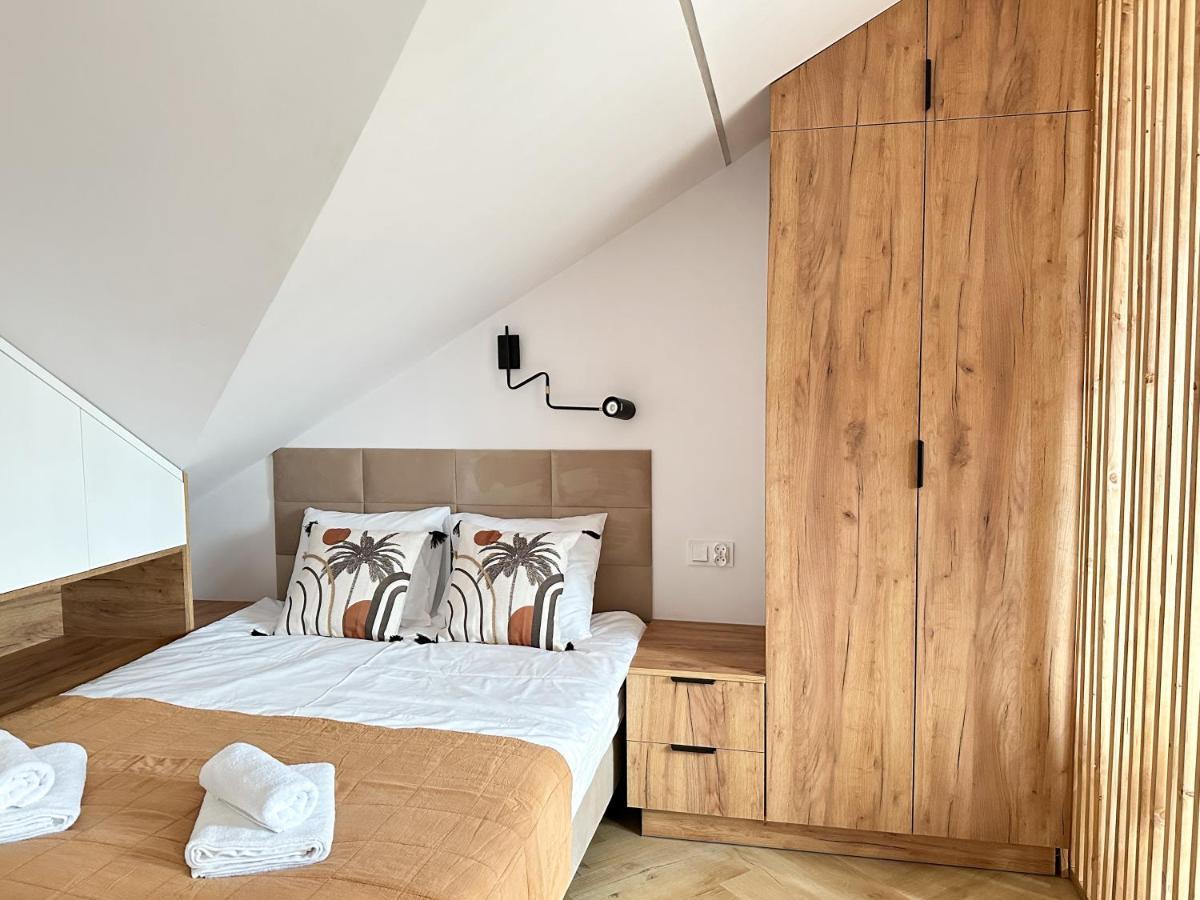 Dmk Oak Studio Near Warsaw-Modlin Airport Nowy Dwór Mazowiecki Exterior photo