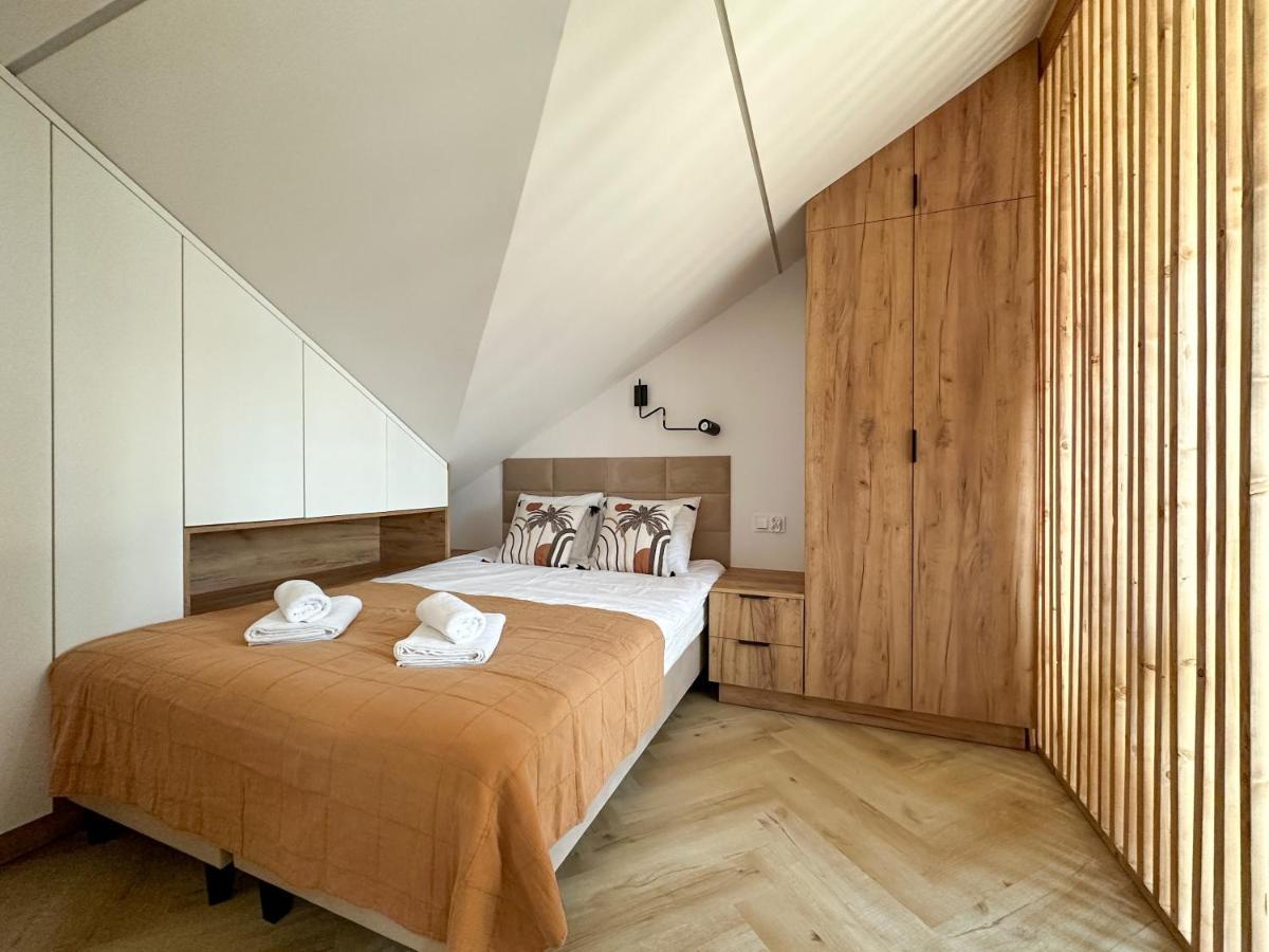 Dmk Oak Studio Near Warsaw-Modlin Airport Nowy Dwór Mazowiecki Exterior photo